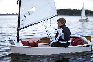 Tr�ning i Frederikssund/Marb�k Juniorsejlcenter