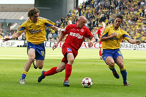 Johan Elmander (Brndby IF), Auri Skarbalius (Herflge BK), Martin Retov (Brndby IF)