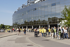Brndbyfans foran Brndby Stadion