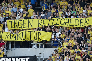 Brndbyfans p Faxetribunen med banneret med teksten "Ingen rettigheder" og "Ingen fankultur"