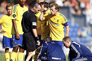 Michael Krohn-Dehli, anf�rer (Br�ndby IF), Nicolai Vollquartz, dommer