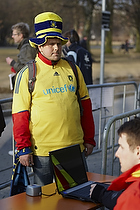 Br�ndbyfan f�r afl�st fingeraftryk ved indgangen