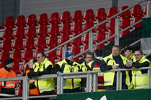 Br�ndby kontroll�r korps ser fodbold