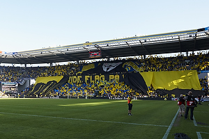 Oversigtsbilled af Brndby Stadion med tifo