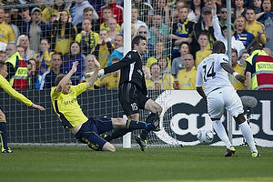 Remco van der Schaaf (Br�ndby IF), Jan Frederiksen (Br�ndby IF), Stephan Andersen (Br�ndby IF), Dame NDoye (FC K�benhavn)