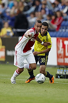 Gregory van der Wiel (Ajax Amsterdam), Osama Akharraz (Brndby IF)            