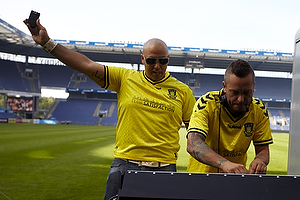 Klik for at se eller bestil foto