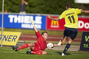 Dennis Rommedahl, anfrer (Brndby IF), Lasse Krogh (Nordvest FC)