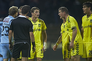 Anders Poulsen, dommer, Remco van der Schaa (Randers FC), Jens Larsen (Brndby IF), Mikkel Thygesen (Brndby IF), Dario Dumic (Brndby IF)