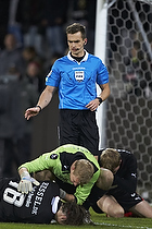 Mads-Kristoffer Kristoffersen, dommer, Jonas Lssl (FC Midtjylland), Erik Sviatchenko (FC Midtjylland)