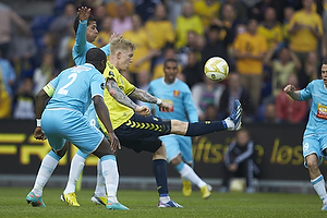 Simon Makienok Christoffersen (Brndby IF), Jores Okore, anfrer (FC Nordsjlland)