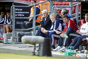 Morten Olsen, cheftrner (Danmark), Peter Bonde, assistenttrner (Danmark)