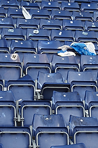 Smadrede sder p udebaneafsnittet p Brndby Stadion hvor FCK-fans har siddet.