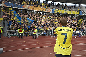 Thomas Kahlenberg (Brndby IF) hilser p brndbys fans