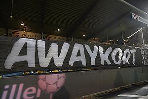 Brndbyfans med protestbanner mod awaykort