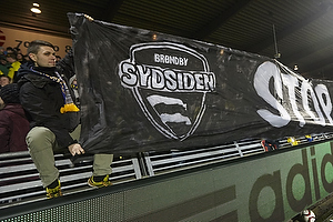 Brndbyfans med protestbanner mod awaykort