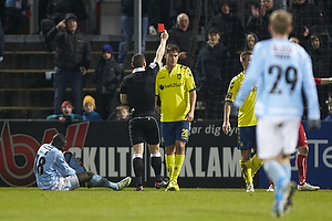 Mads-Kristoffer Kristoffersen, dommer udviser Dario Dumic (Brndby IF)