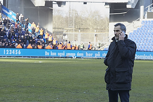 Anders Hrsholt, direktr (FC Kbenhavn) p Brndby Stadion hvor FCK-fans laver ballade i baggrunden