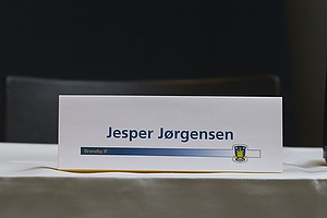 Navneskilt til generalforsamlingen Jesper Jrgensen, administrerende direktr (Brndby IF)