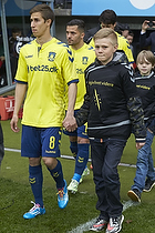 Alexander Szymanowski (Brndby IF) med et organdoner-barn