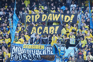 Brndbyfans med banner