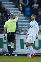 Dennis Mogensen, dommer giver advarsel til Rurik Gislason (FC Kbenhavn)