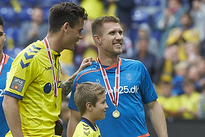 Dario Dumic (Brndby IF), Martin Albrechtsen (Brndby IF) med bronze medaljer