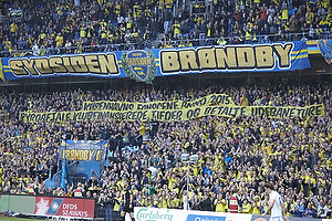 Brndbyfans med banner