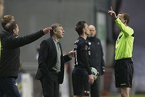 Lars Christoffersen, dommer, Colin Todd, cheftrner (Randers FC)