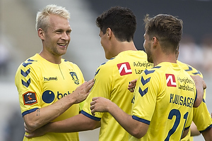 Johan Larsson, anfrer (Brndby IF), Christian Nrgaard (Brndby IF), Andrew Hjulsager (Brndby IF)