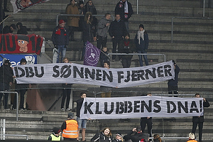 FCM-fans med banner