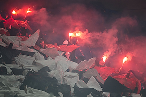 FCK-fans med tifo og romerlys