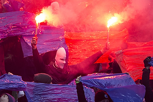 FCK-fans med tifo og romerlys