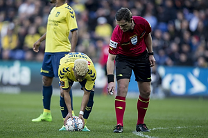 Hany Mukhtar (Brndby IF), Anders Poulsen, dommer