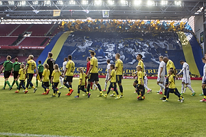 Br�ndbyfans med tifo