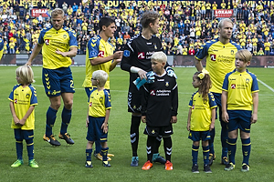 Paulus Arajuuri (Brndby IF), Christian Nrgaard (Brndby IF), Frederik Rnnow (Brndby IF), Johan Larsson (Brndby IF)