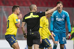 Kamil Wilczek (Brndby IF), Mads-Kristoffer Kristoffersen, dommer