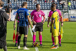 Kevin Mensah, anfrer (Brndby IF), Timo Furuholm (FC Inter Turku)