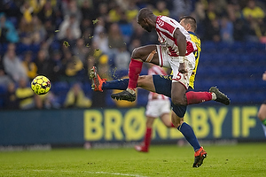 Kamil Wilczek, anfrer (Brndby IF), Jores Okore (Aab)