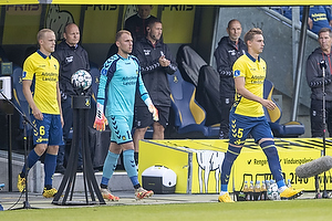 Hjrtur Hermannsson (Brndby IF),bMarvin Schwbe (Brndby IF), Andreas Maxs, anfrer (Brndby IF)