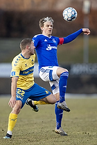 Josip Radosevic (Brndby IF), Kasper Enghardt, anfrer  (Lyngby BK)