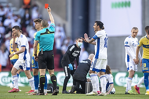 Jesper Lindstrm (Brndby IF), Mads-Kristoffer Kristoffersen, dommer, Carlos Zeca  (FC Kbenhavn)