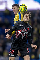 Mikael Uhre  (Brndby IF), Erik Sviatchenko, anfrer  (FC Midtjylland)