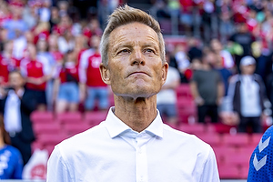 Lars Sndergaard, cheftrner  (Danmark)