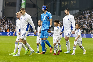 Viktor Claesson, anfrer  (FC Kbenhavn), Kamil Grabara  (FC Kbenhavn)