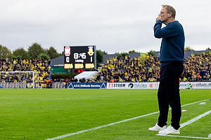 Per Frandsen, cheftrner  (Hvidovre IF)