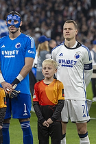 Viktor Claesson, anfrer  (FC Kbenhavn), Kamil Grabara  (FC Kbenhavn)