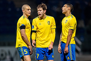 Rasmus Lauritsen  (Brndby IF), Nicolai Vallys  (Brndby IF), Ohi Omoijuanfo  (Brndby IF)