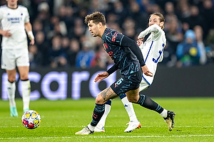  John Stones  (Manchester City FC), Rasmus Falk  (FC K�benhavn)