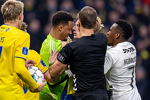 Nathan Trott  (Vejle BK), Daniel Wass  (Br�ndby IF)